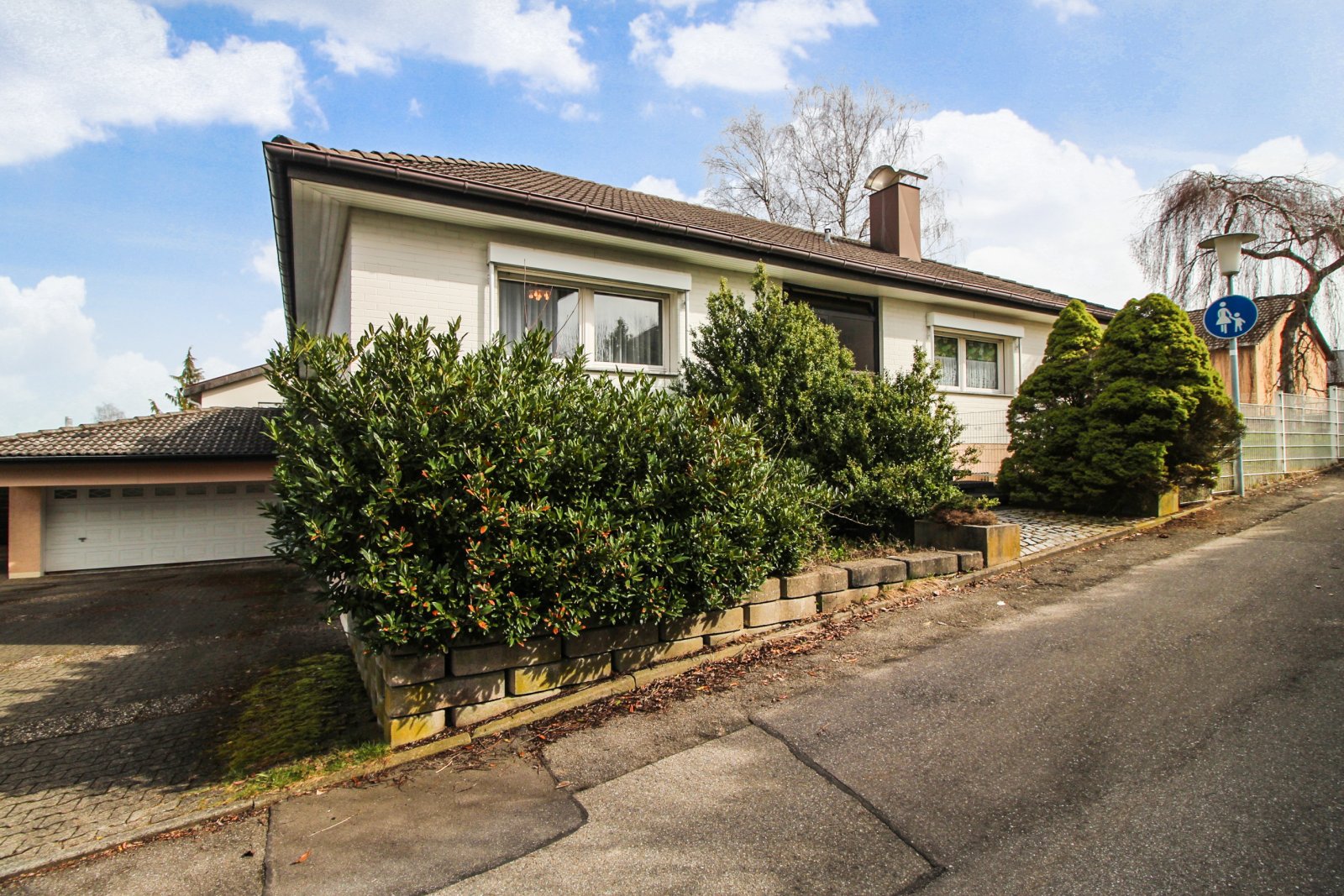 Traumhafter Bungalow mit großem Garten in ruhiger Lage Zimmerns!
