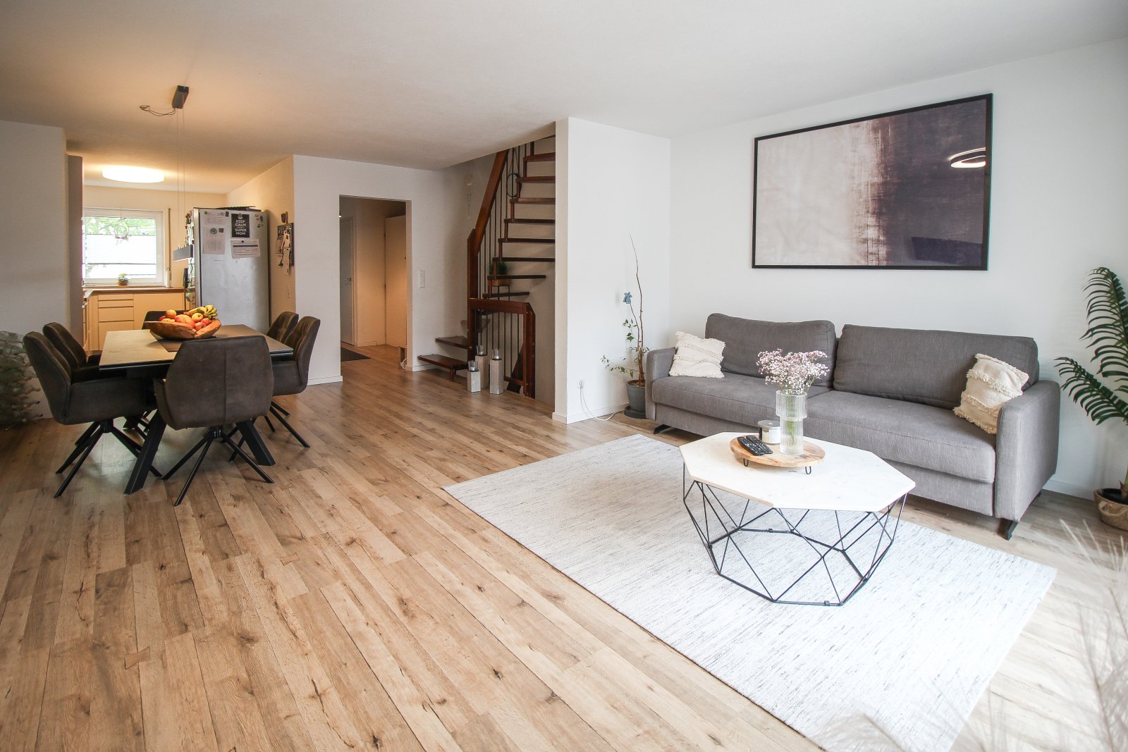 Modernisiertes Reihenmittelhaus in Bestlage in Zimmern!