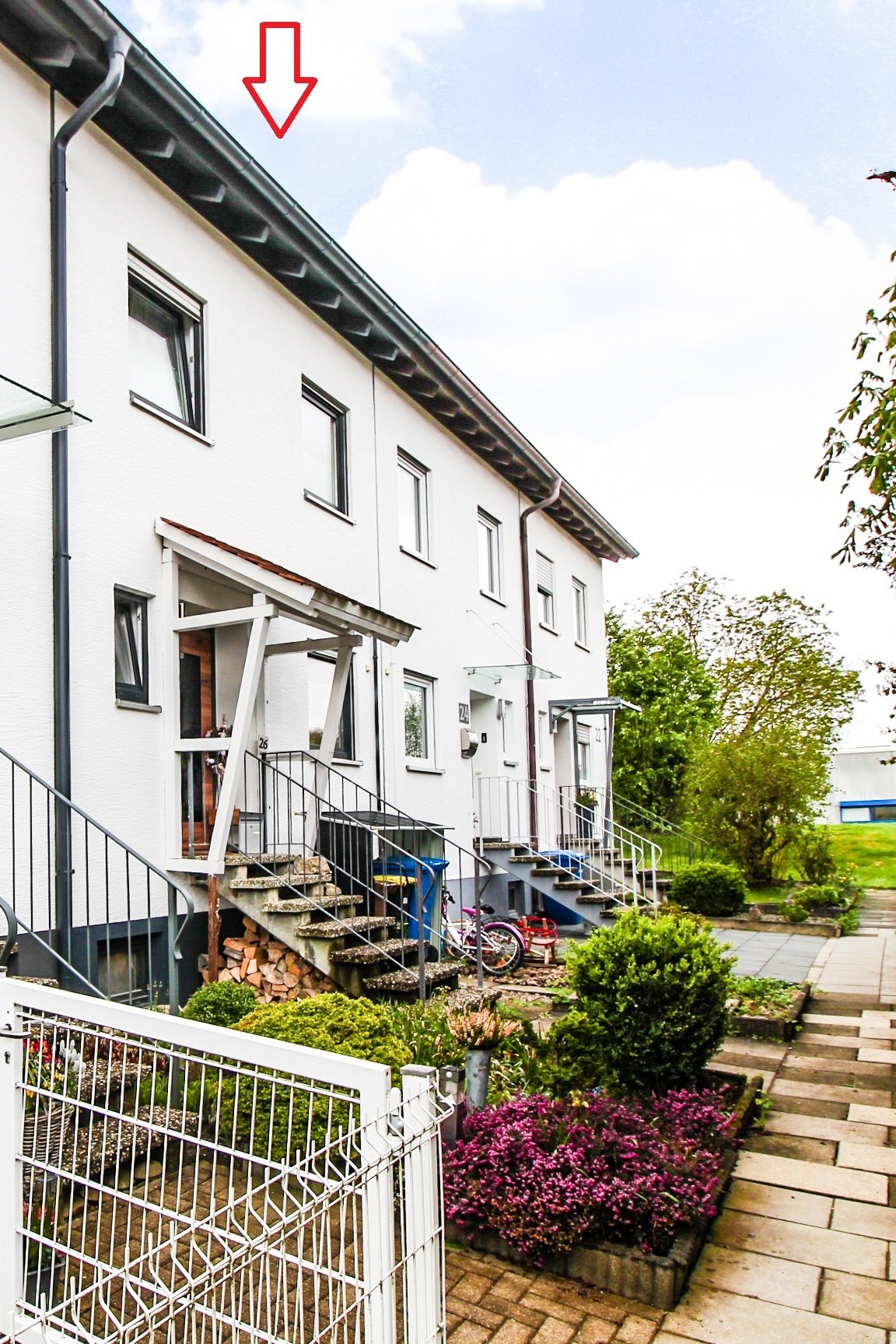 Modernisiertes Reihenmittelhaus in Bestlage in Zimmern!