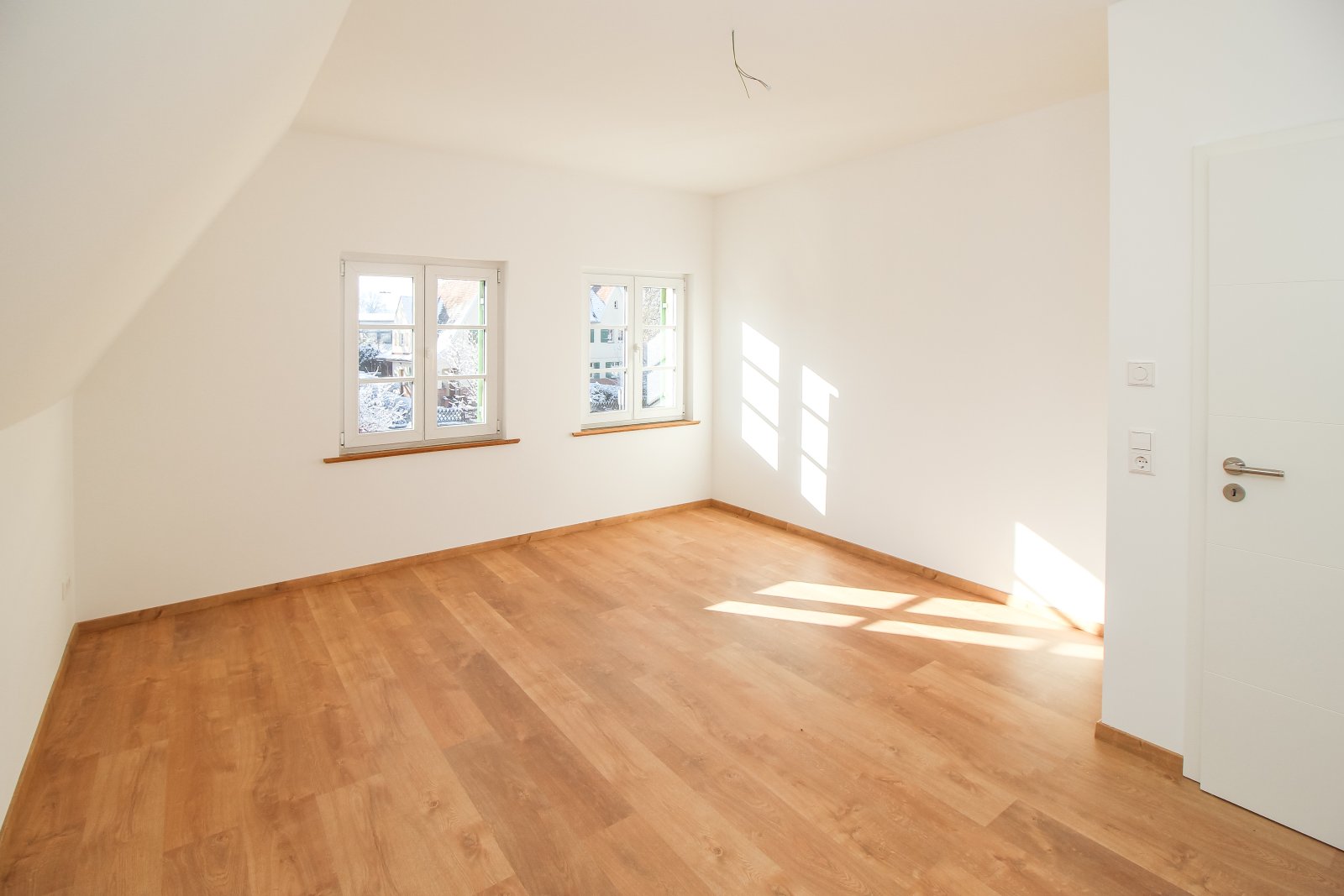 Bezaubernde Doppelhaushälfte mit liebevollen Details und Garage in Rottweil!