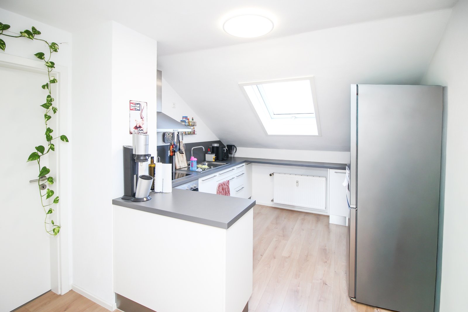 Modernisierte 2-Zimmer-Wohnung in Oberndorf-Aistaig inkl. Garage!