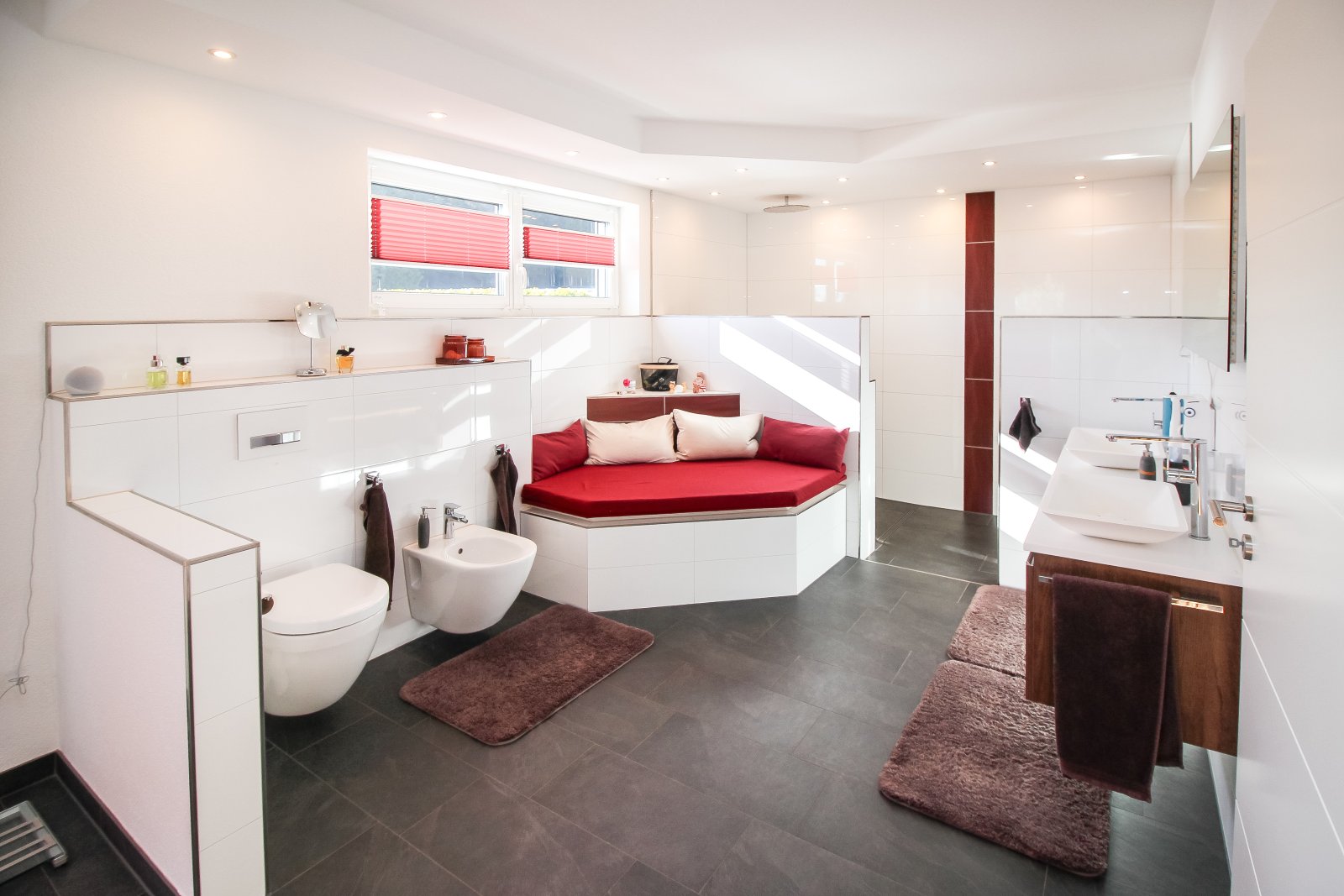 Exklusiver Bungalow mit Schwimmteich, Preis VB, Besichtigung lohnt sich