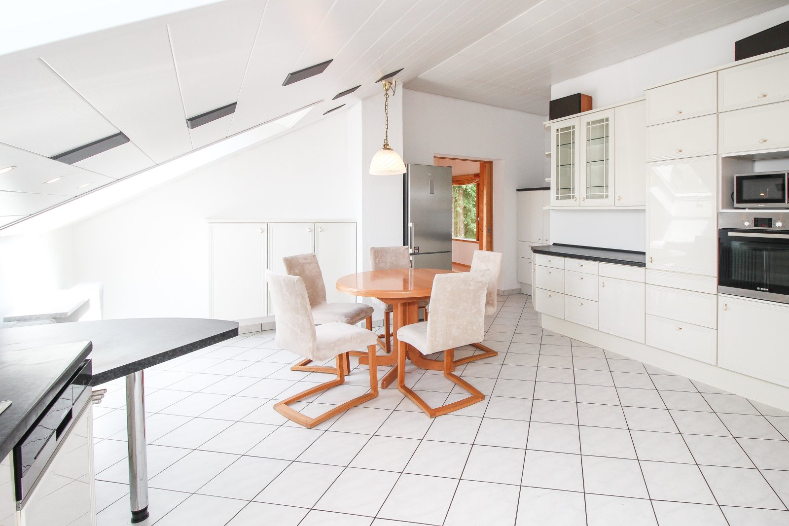 Wunderschöne Dachwohnung mit zwei Dachterrassen & Garage in Niedereschach