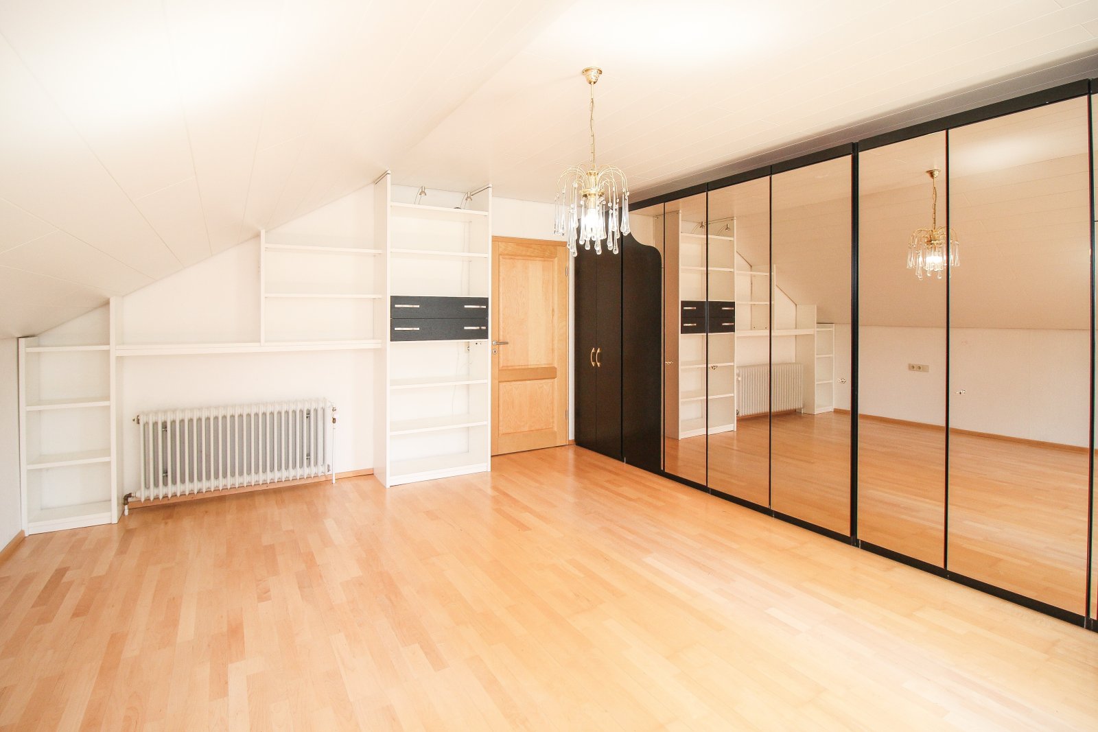 Wunderschöne Dachwohnung mit zwei Dachterrassen & Garage in Niedereschach