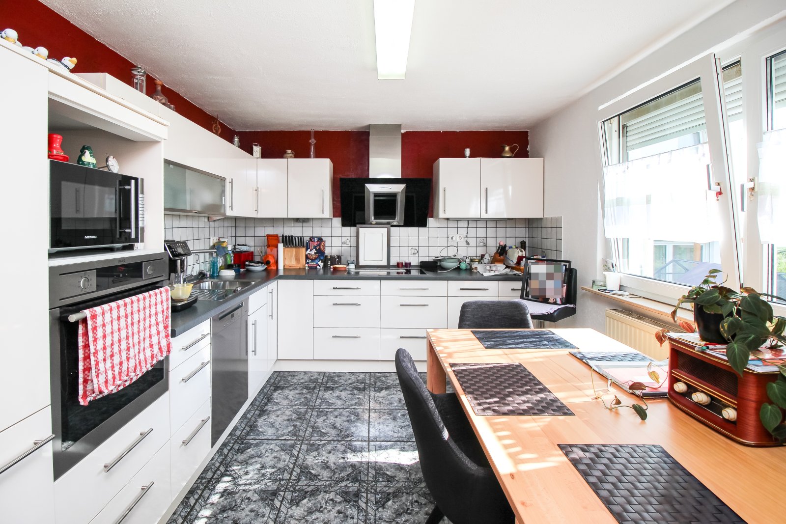 Charmantes Einfamilienhaus mit Garage & PV-Anlage in Deilingen