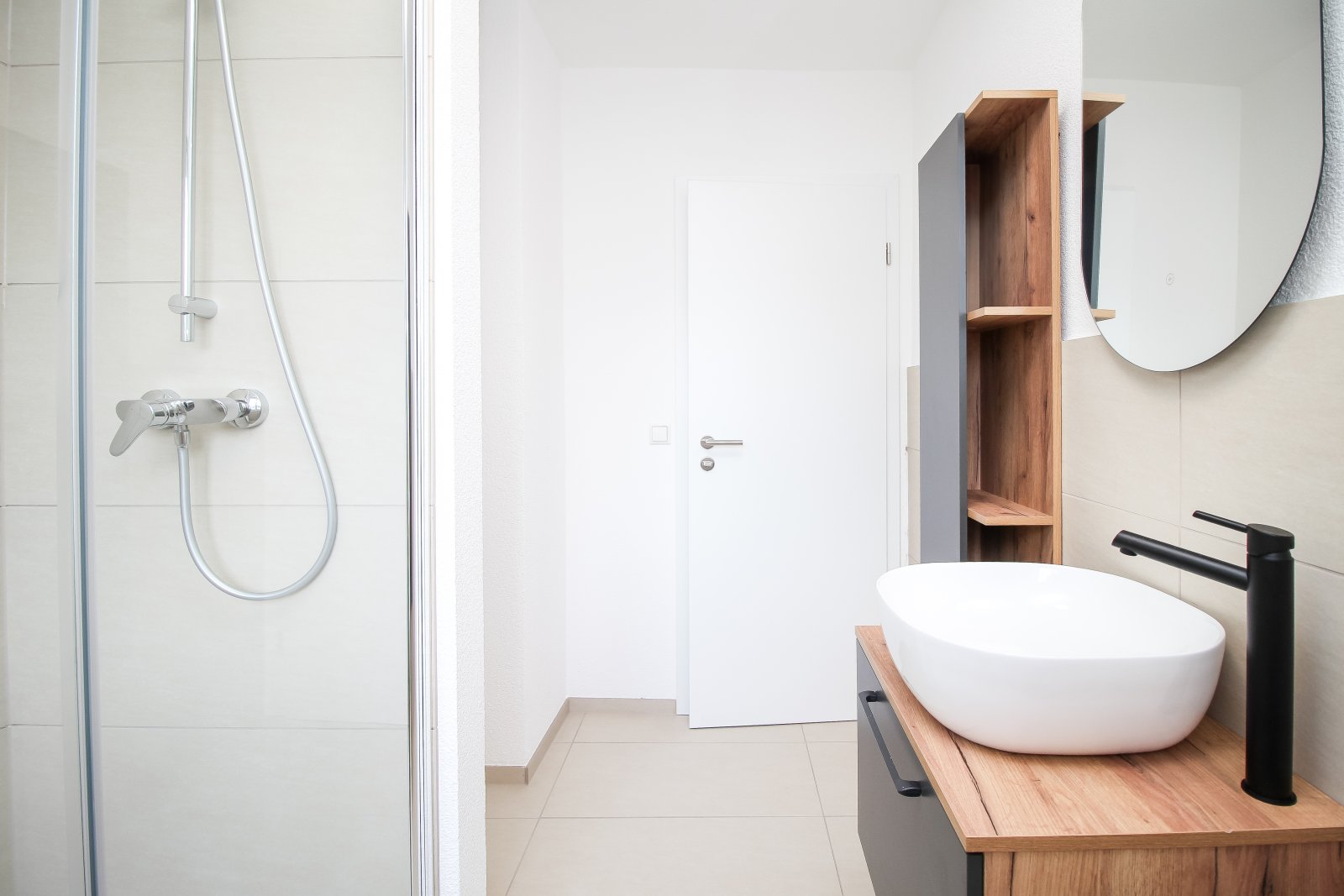 Badezimmer Ansicht 1 Badezimmer Ansicht 1